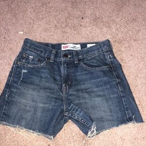 Levi’s 569 loose straight shorts